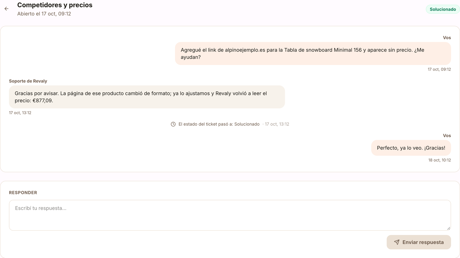 Ticket de soporte con la conversación y su estado Solucionado
